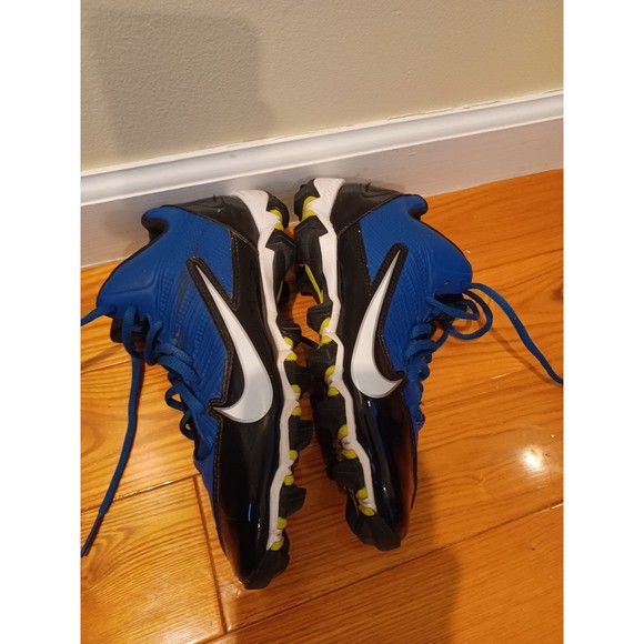 Nike Kids Fastflex Cleats Size 5Y - Picture 3 of 5